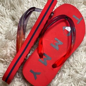 TOMMY HILFIGER FLIP FLOPS